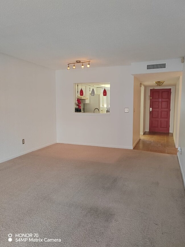 Photo - 6338 Newtown Cir