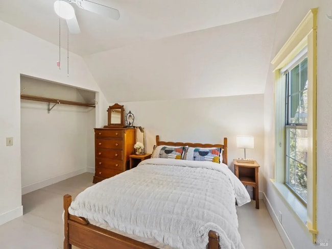 Photo - 110 Shahan Dr