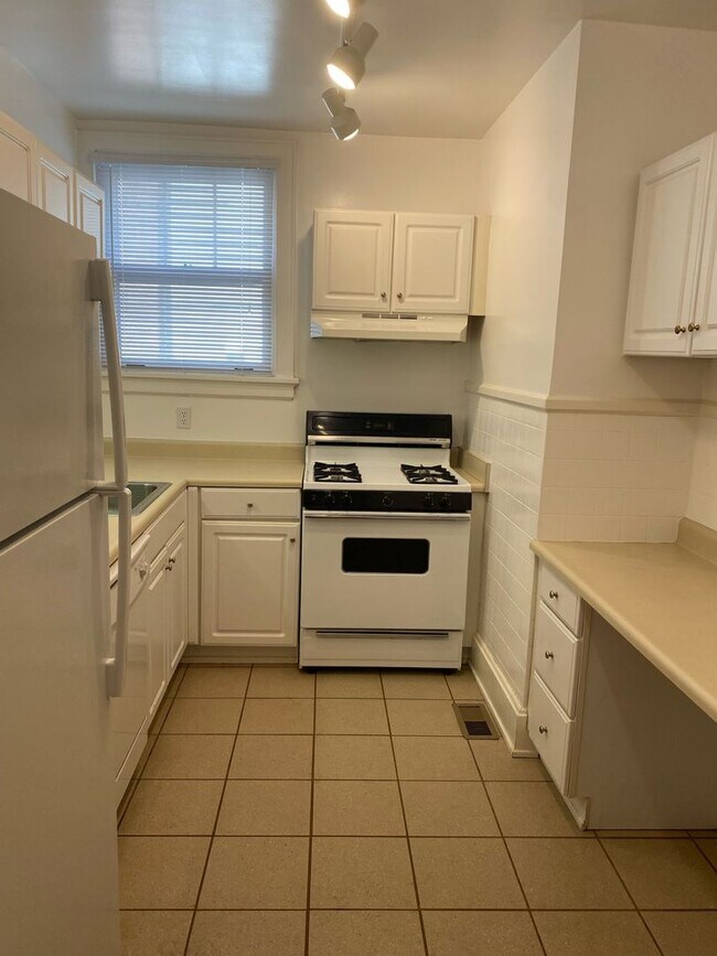 Photo - 2910 Erie Ave Unidad 01