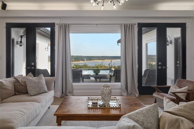 Photo - 1128 Thurman Bluff Dr