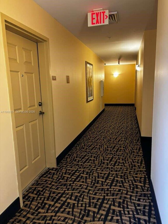 Photo - 8395 SW 73rd Ave Unidad 413