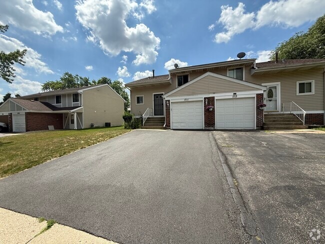 Building Photo - 1711 Bell Dr Rental