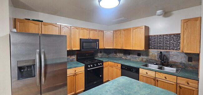 Photo - 9 E Calabash Ct