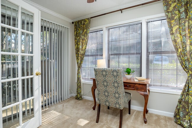 2BR, 2BA - 1,310SF