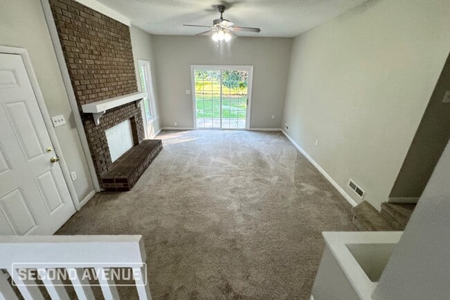 Photo - 321 Nugget Ct