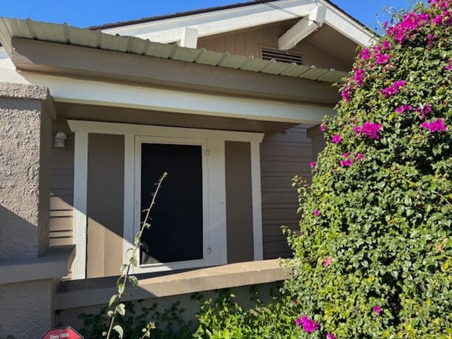 Photo - 3811 E 10th St Unit 3811