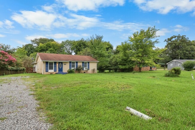 Photo - 2724 Ann Dr