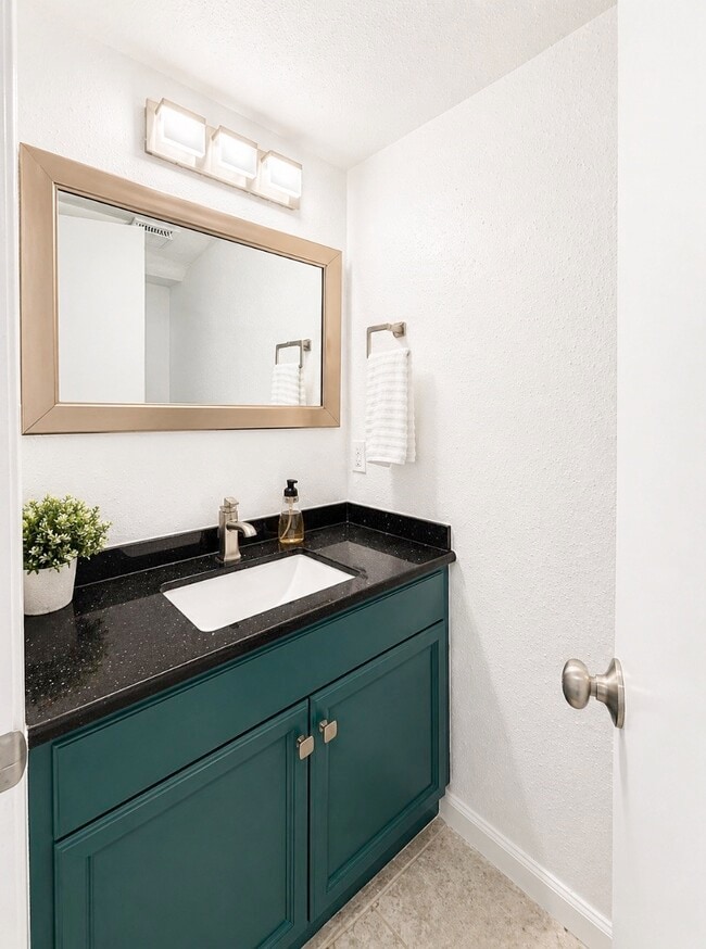 Photo - 11710 Southlake Dr Unidad 47