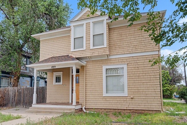 Photo - 829 Sahwatch St