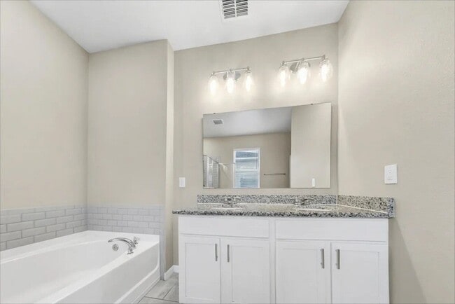 Photo - 14237 Seranoa Dr