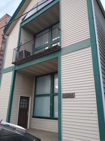 Photo - 2425 N Clybourn Ave Apartment Unit 1F