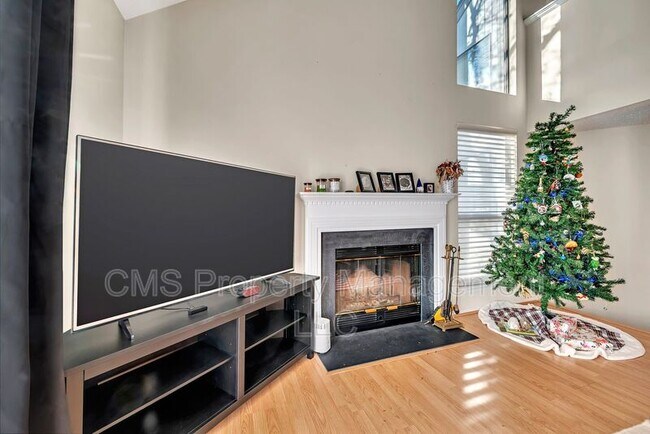 Photo - 12 Hackberry Ct
