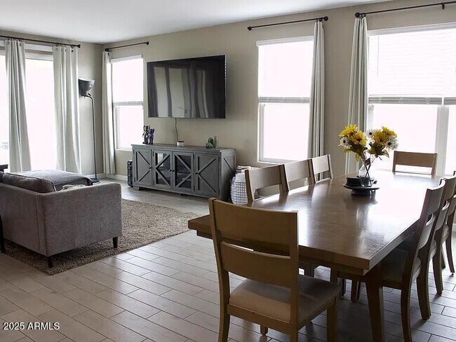 Photo - 8219 S 44th Gln