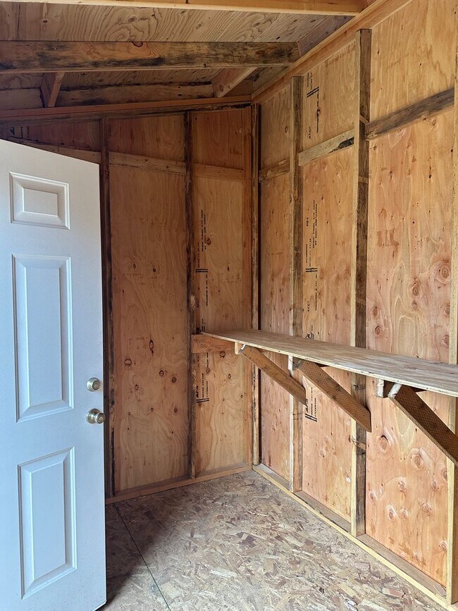 Photo - Beautiful 2 bedroom, 1 bath house in Sprin...