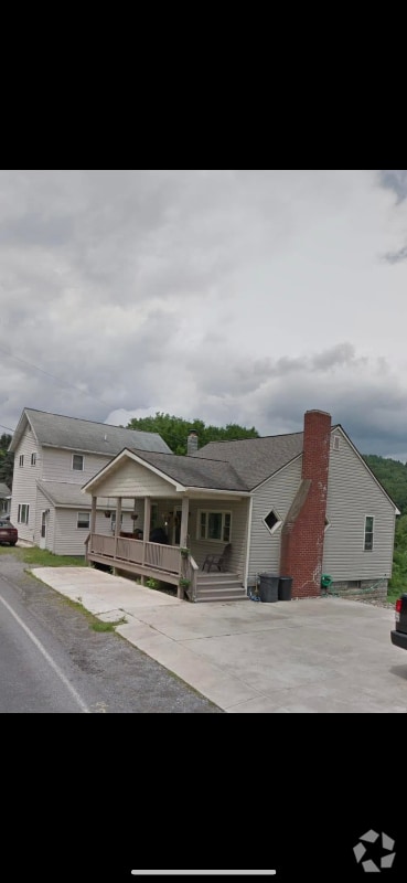 Building Photo - 1341 Turnpike Ave Rental