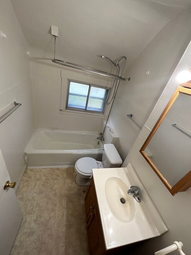 Photo - 1682 W 14th St