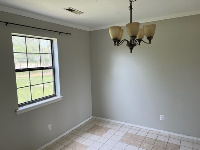 Photo - Four Bedroom Home on Over Half an Acre in Vandergriff School District