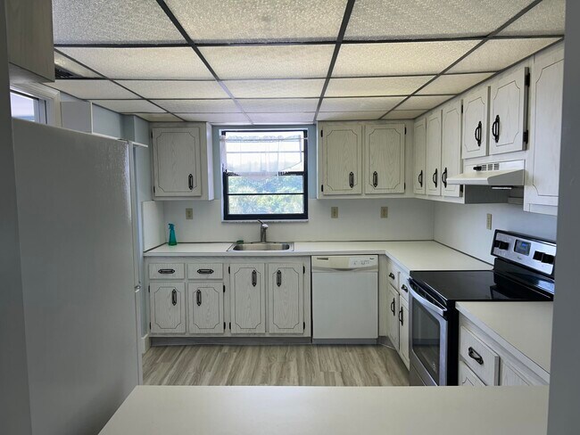 Photo - 300 N Hwy A1A Unit 405h