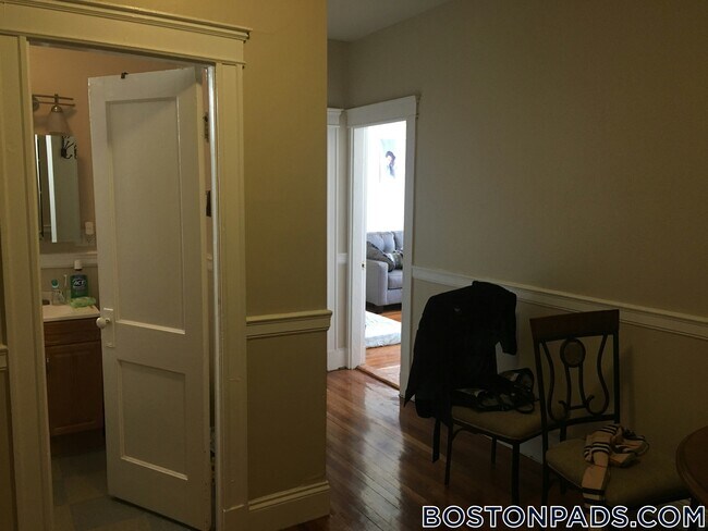 Photo - 1197 Commonwealth Ave Unidad 14