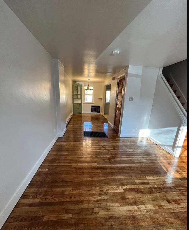 Building Photo - 911 Union St