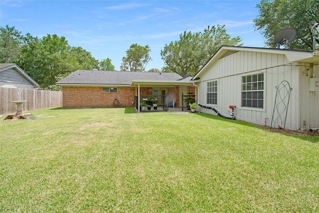 Photo - 1109 Frances Dr