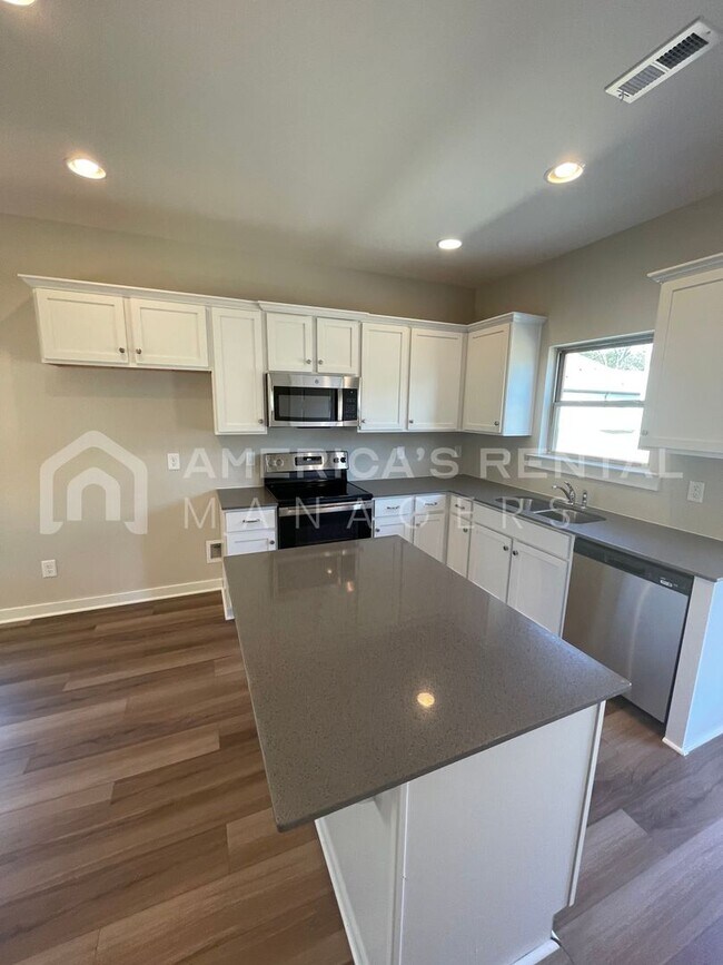 Photo - Home for Rent in Cullman, AL!! Available to View Now!!!