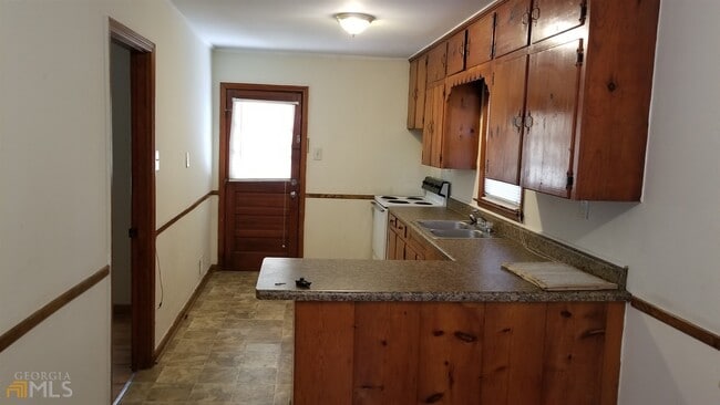 Photo - 151 Russell St