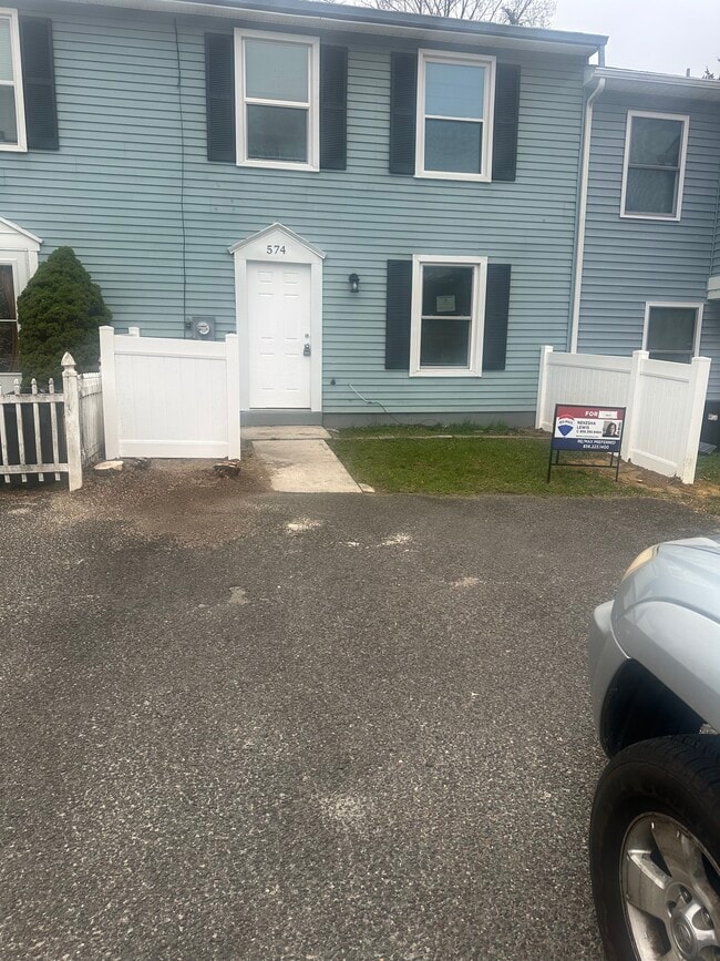 Photo - 574 W Loch Lomond Dr