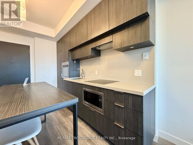 Photo - 8 Eglinton Ave E Unit 3010