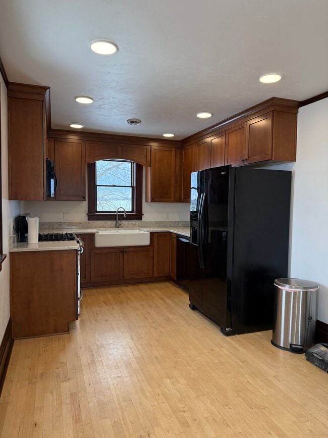 Building Photo - W3605 Stonybrook Rd Unit A (Upper)