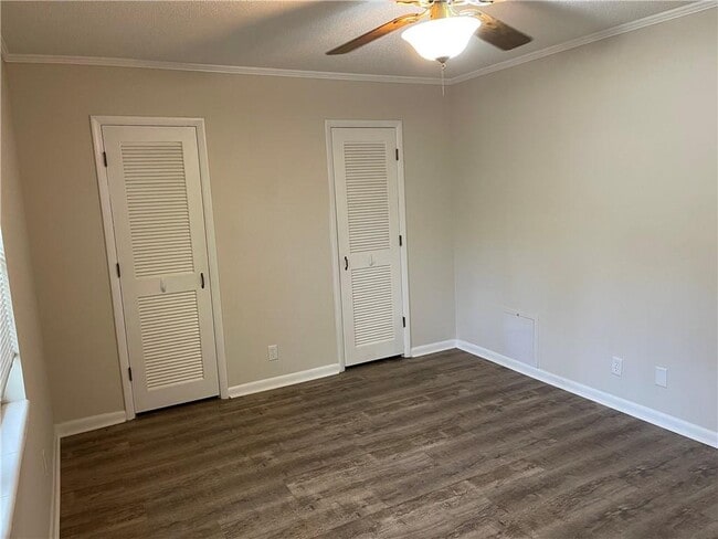 Photo - 800 Mallery St Unidad 64