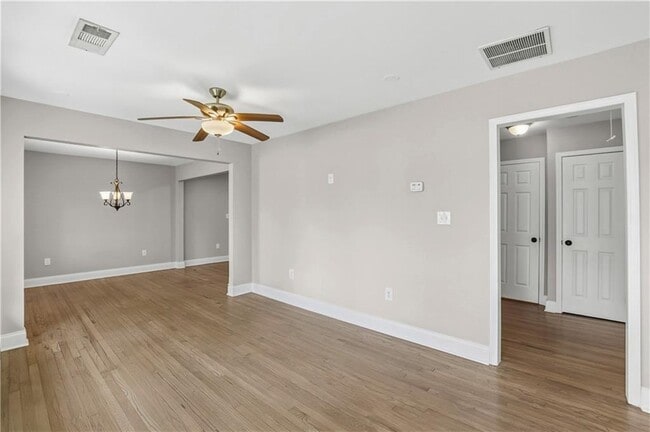 Photo - 2866 Belvedere Ln