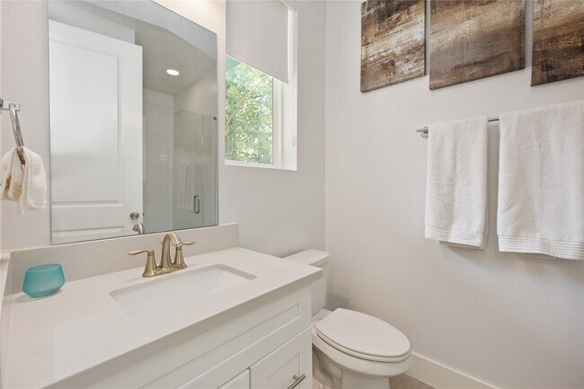 Photo - 5914 Val Verde St