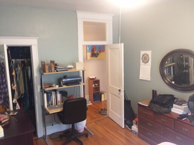 380 Riverway Unit 9