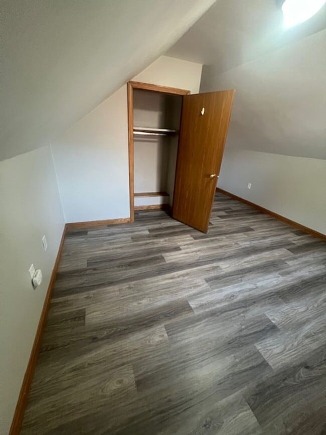 Photo - 720 Cranberry St