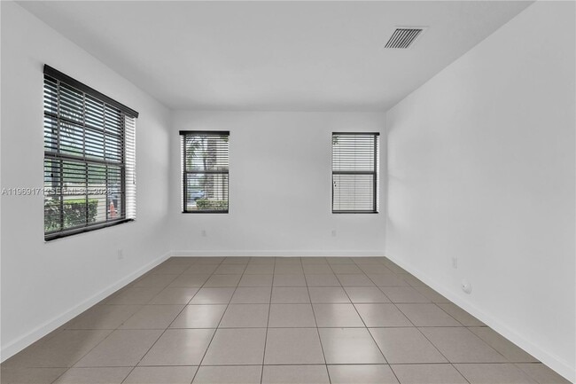 Photo - 11563 SW 248th Ln