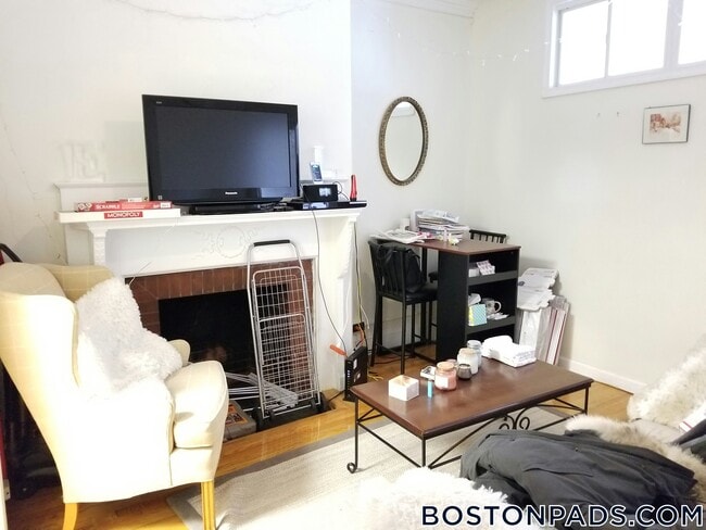 Building Photo - 43 Bay State Rd