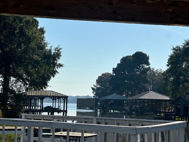 Photo - 16729 Malibu Dr