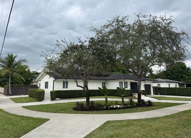 Photo - 2930 SW 79th Ct