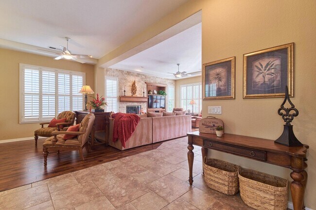 43424 Bordeaux Dr