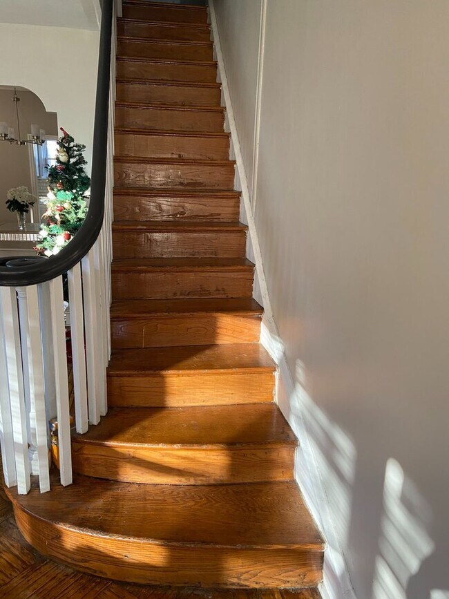 4Bedroom Townhome in Ogontz! Ava... Townhome Rental in