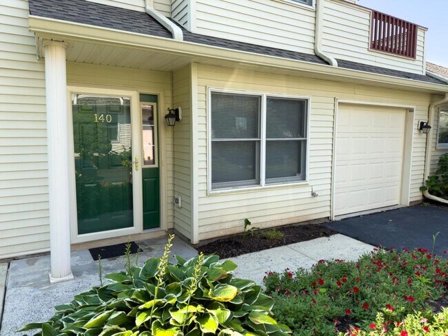 Building Photo - 140 Lindfield Cir Rental