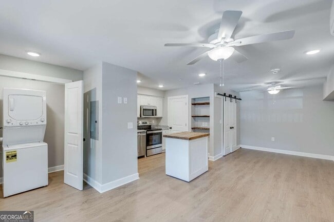 Photo - 710 Jesse Jewell Pkwy SE Unit 202 STUDIO
