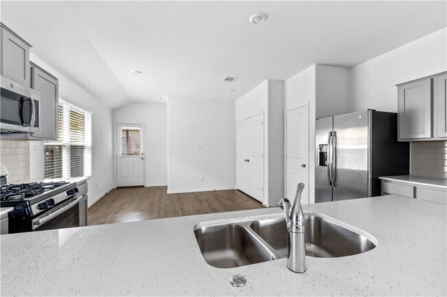 Photo - 144 Red Buckeye Loop