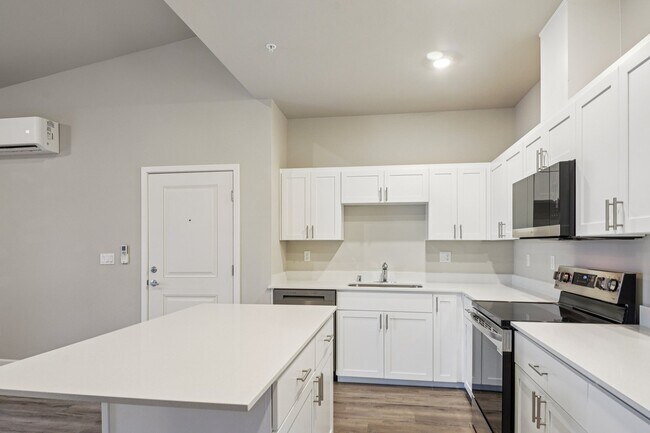 Photo - Tahoma Terrace II