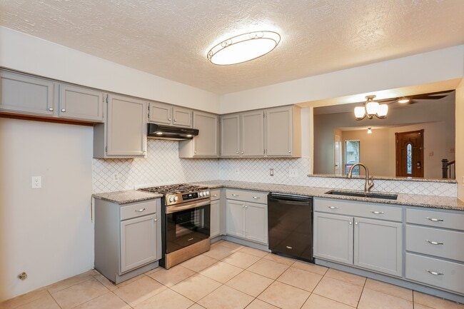 Photo - 11731 Yearling Dr