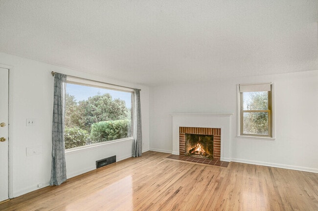 Photo - 228 NW 56th St