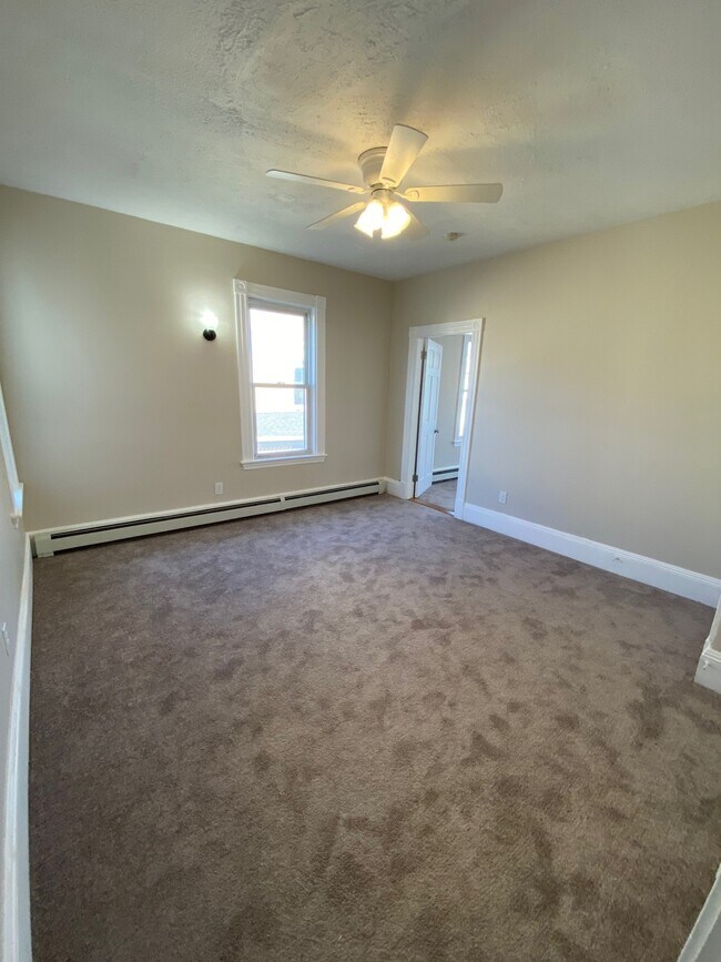 Photo - 19 Whitman Ave