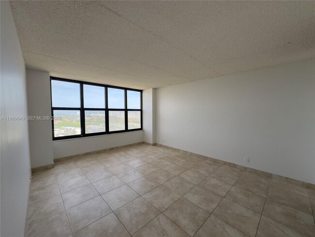 Photo - 2500 Parkview Dr