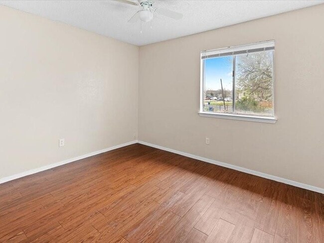 Photo - 8412 Garcreek Cir